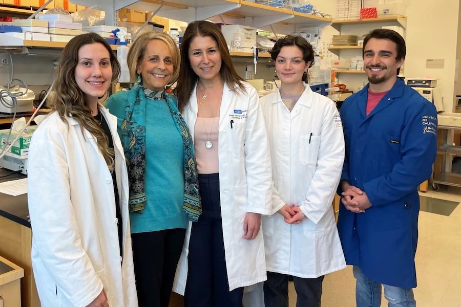 Paulinda Babbini with the G.O. Discovery Lab team